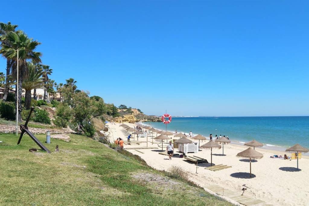 אלבופיירה Praia Eulalia With Pool And 5 Minutes From The Beach מראה חיצוני תמונה