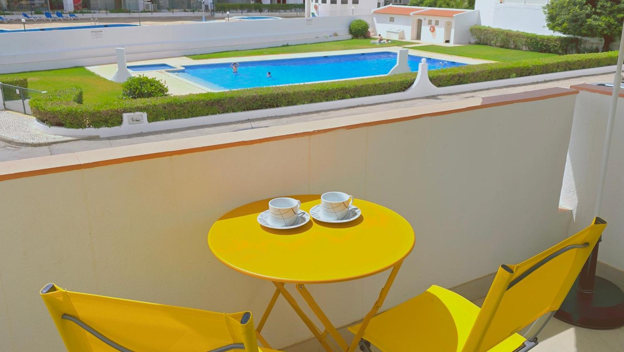 אלבופיירה Praia Eulalia With Pool And 5 Minutes From The Beach מראה חיצוני תמונה