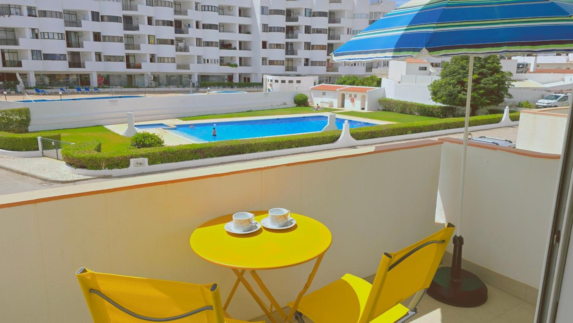 אלבופיירה Praia Eulalia With Pool And 5 Minutes From The Beach מראה חיצוני תמונה